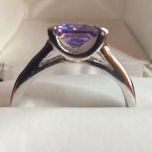 Sterling .925 ring with pink man made stone